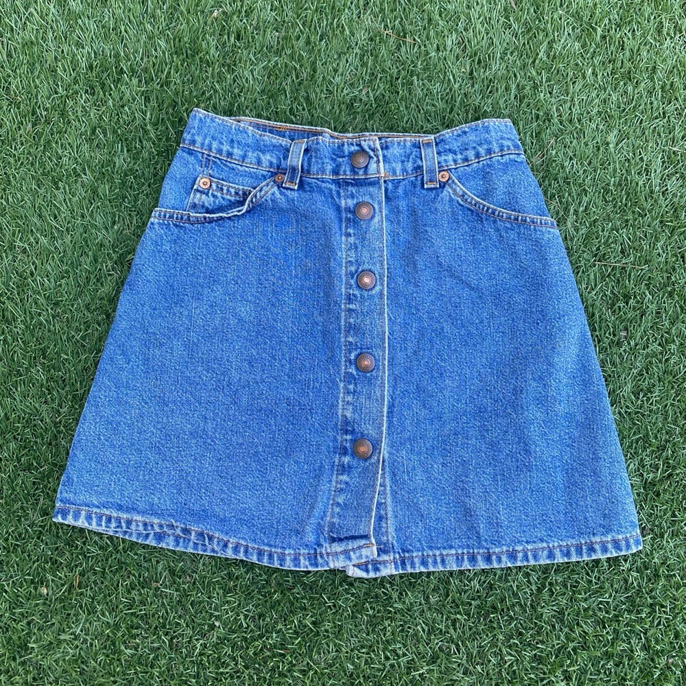 Y2k Levi’s denim skirt